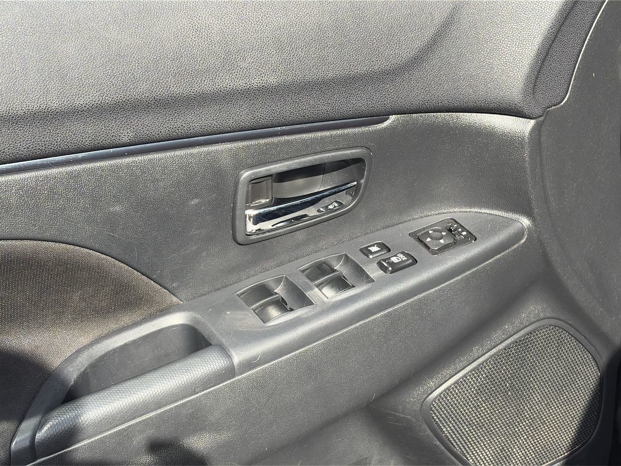 2020 Mitsubishi RVR