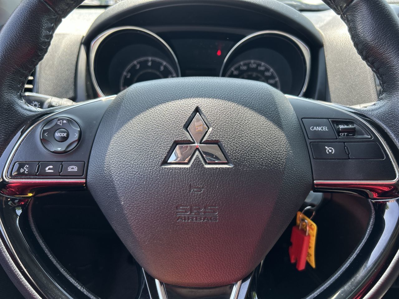 2022 Mitsubishi RVR in Mississauga, Ontario