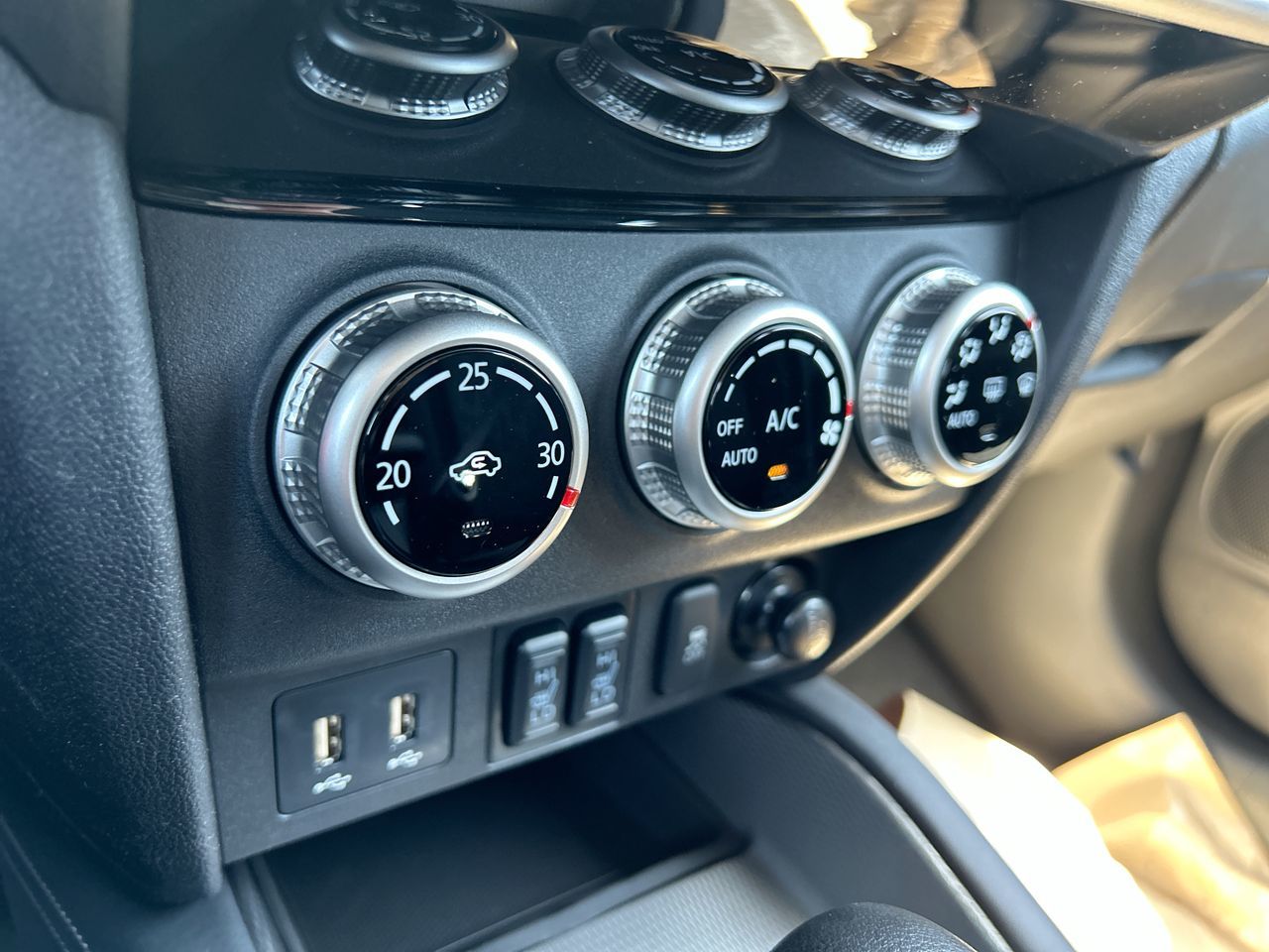 2025 Mitsubishi RVR in Mississauga, Ontario