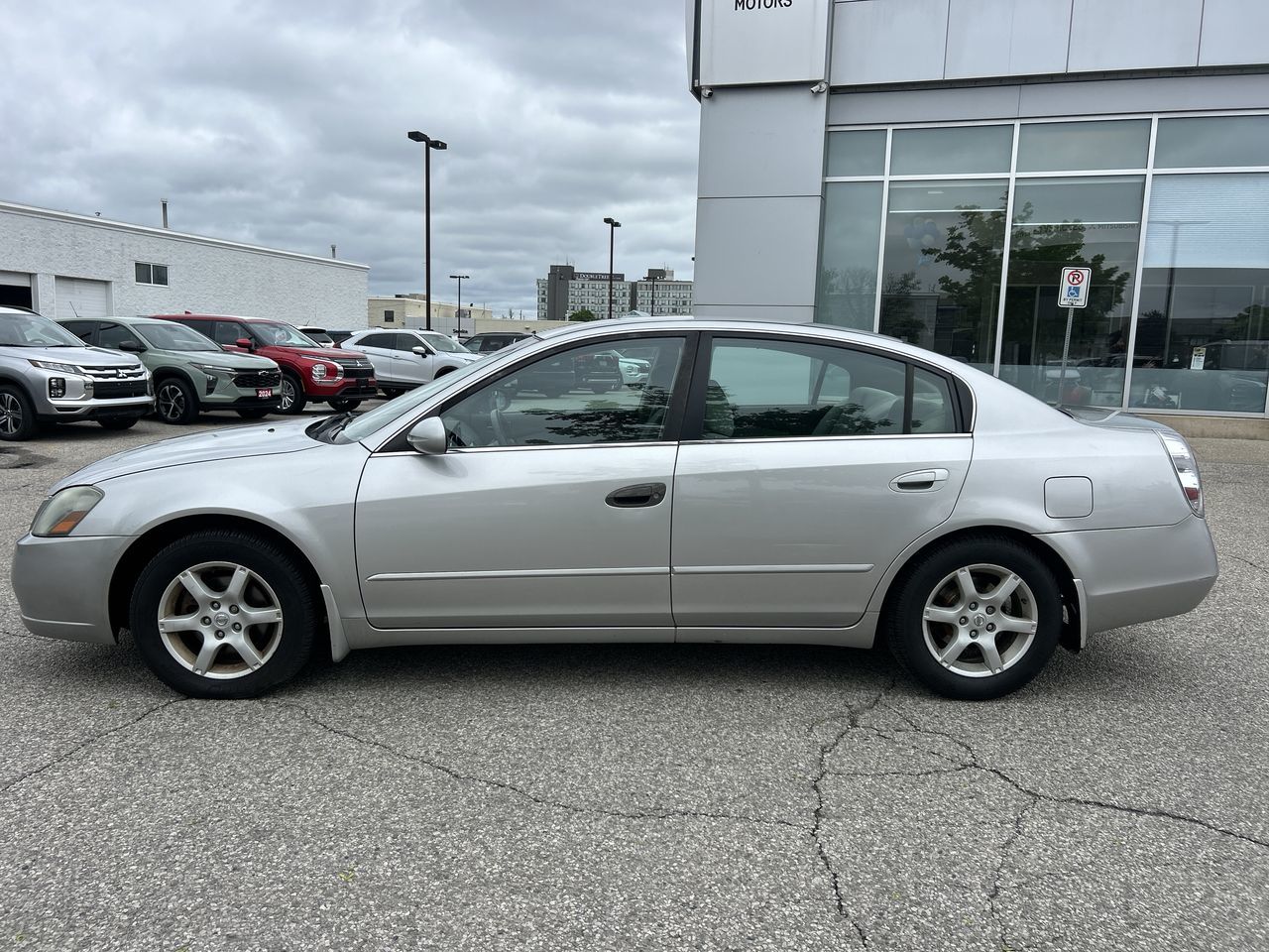 2005 Nissan Altima in Mississauga, Ontario