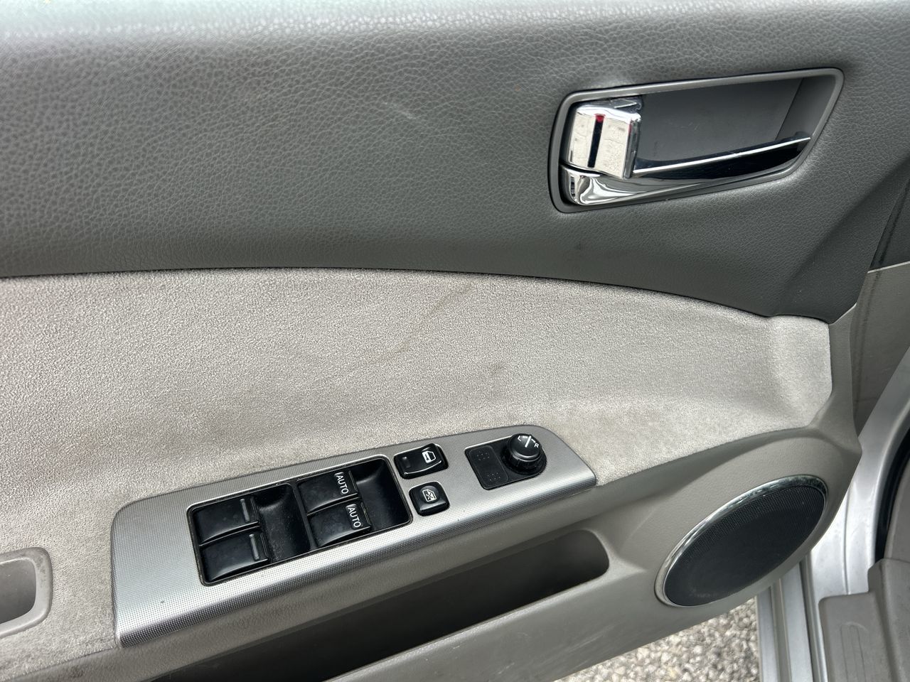 2005 Nissan Altima in Mississauga, Ontario
