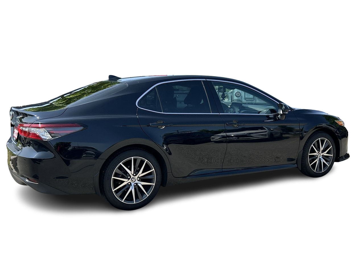 2022 Toyota Camry Hybrid in Mississauga, Ontario