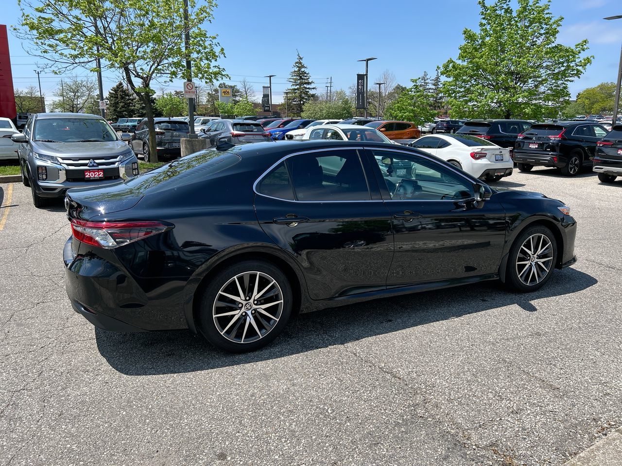 Toyota Camry Hybrid  2022 à Mississauga, Ontario
