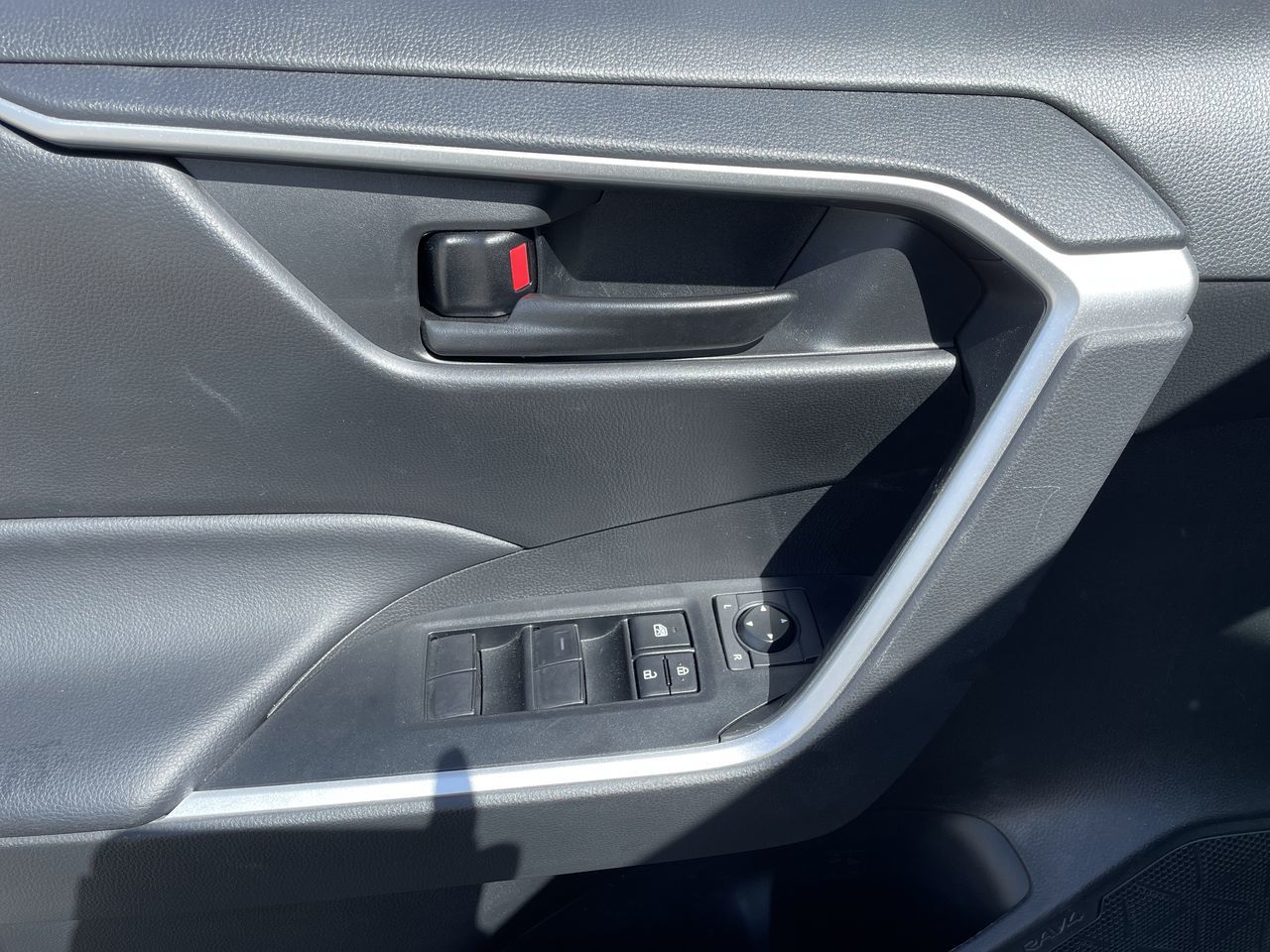 2022 Toyota RAV4 in Mississauga, Ontario