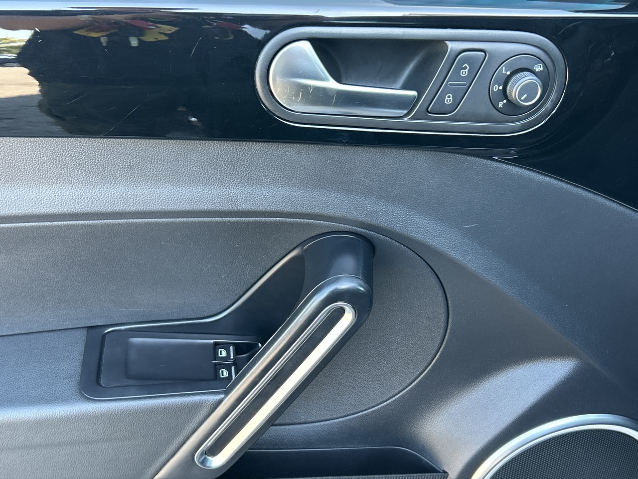2016 Volkswagen The Beetle in Mississauga, Ontario