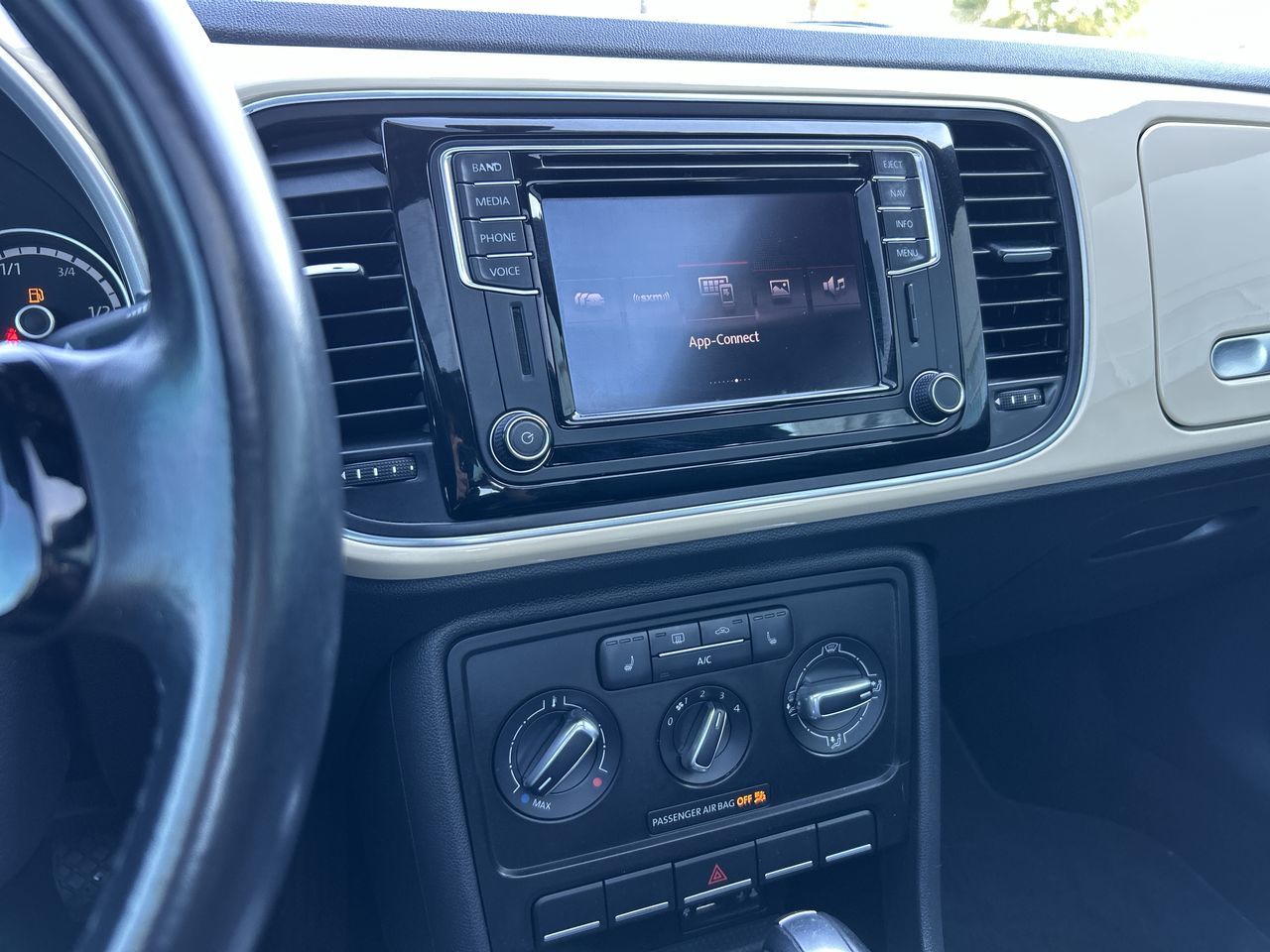 2016 Volkswagen The Beetle in Mississauga, Ontario