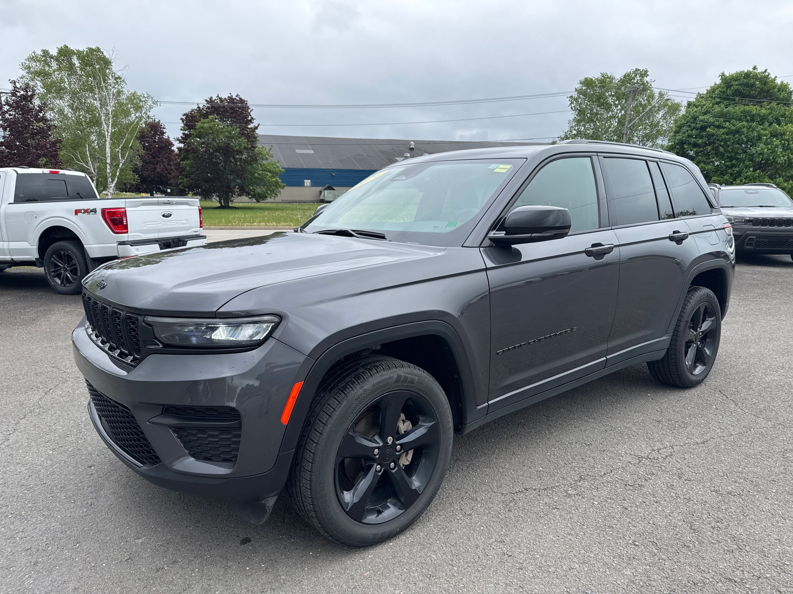 2024 Jeep Grand Cherokee Altitude