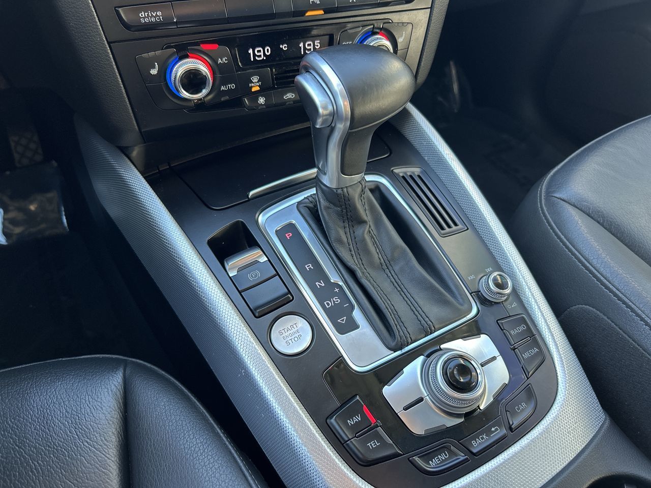 Audi Q5  2016 à Vancouver, Colombie-Britannique