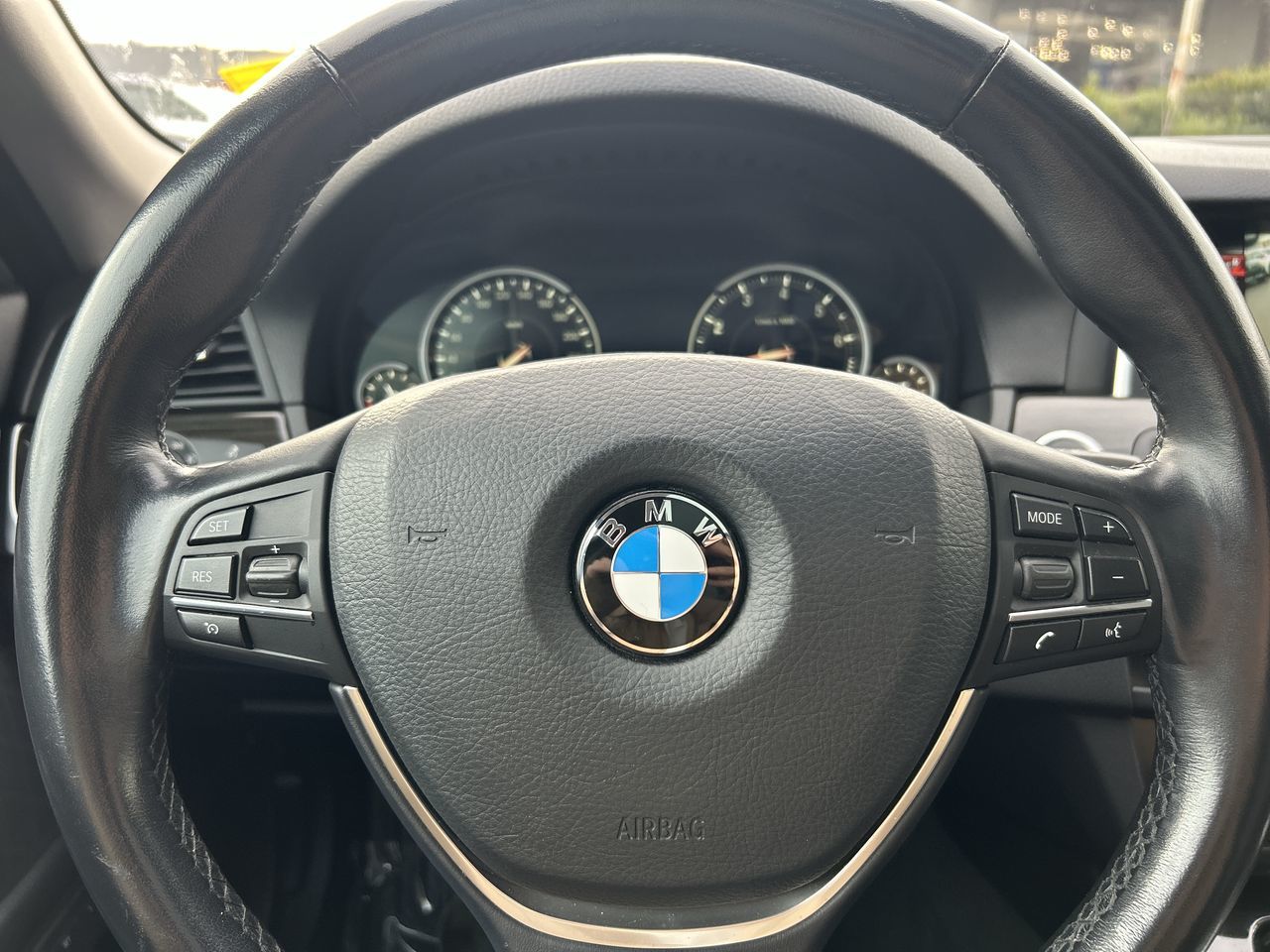 2016  528i