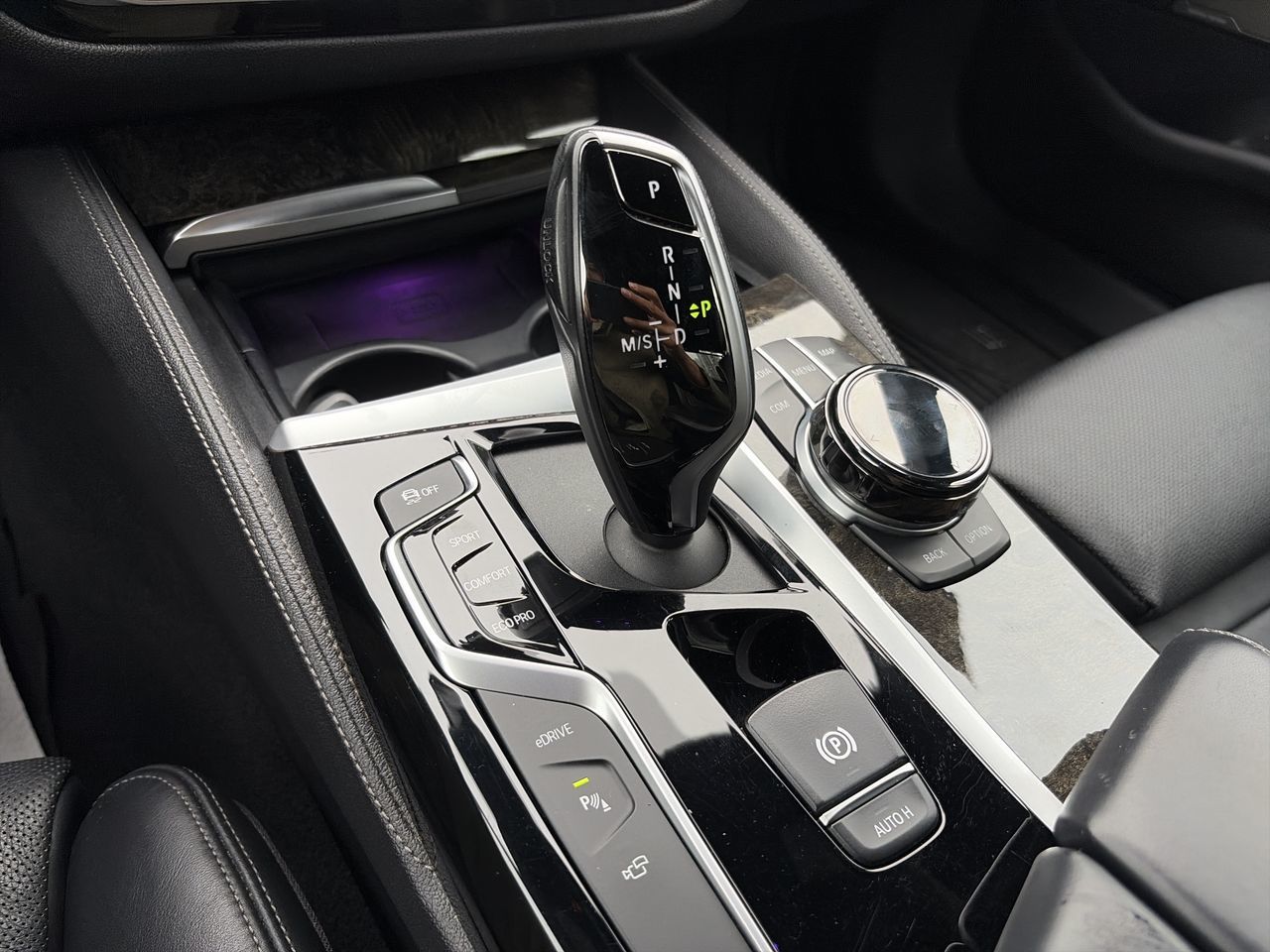 2020 BMW 530e