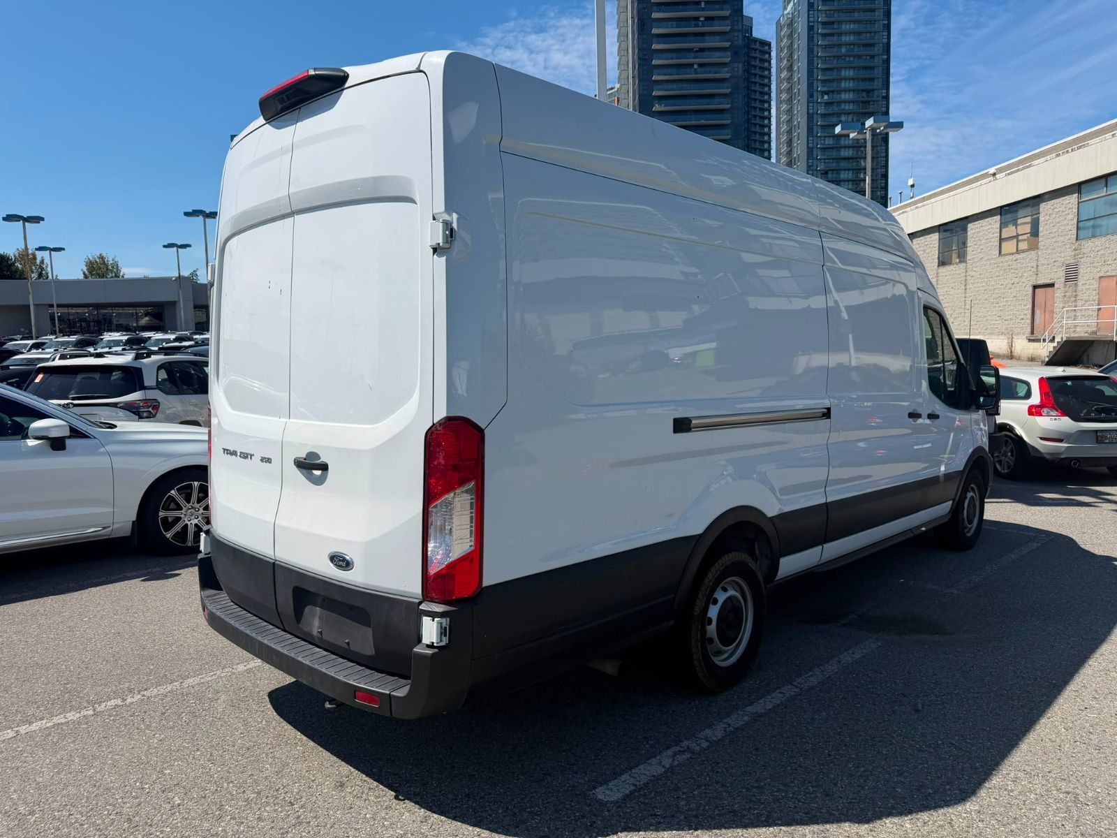 2023 Ford Transit 250 Cargo Van
