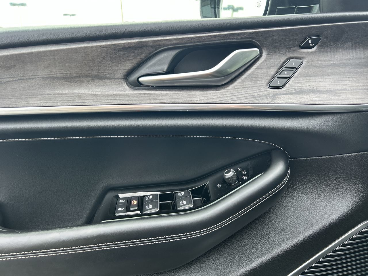 2022 Jeep Grand Cherokee