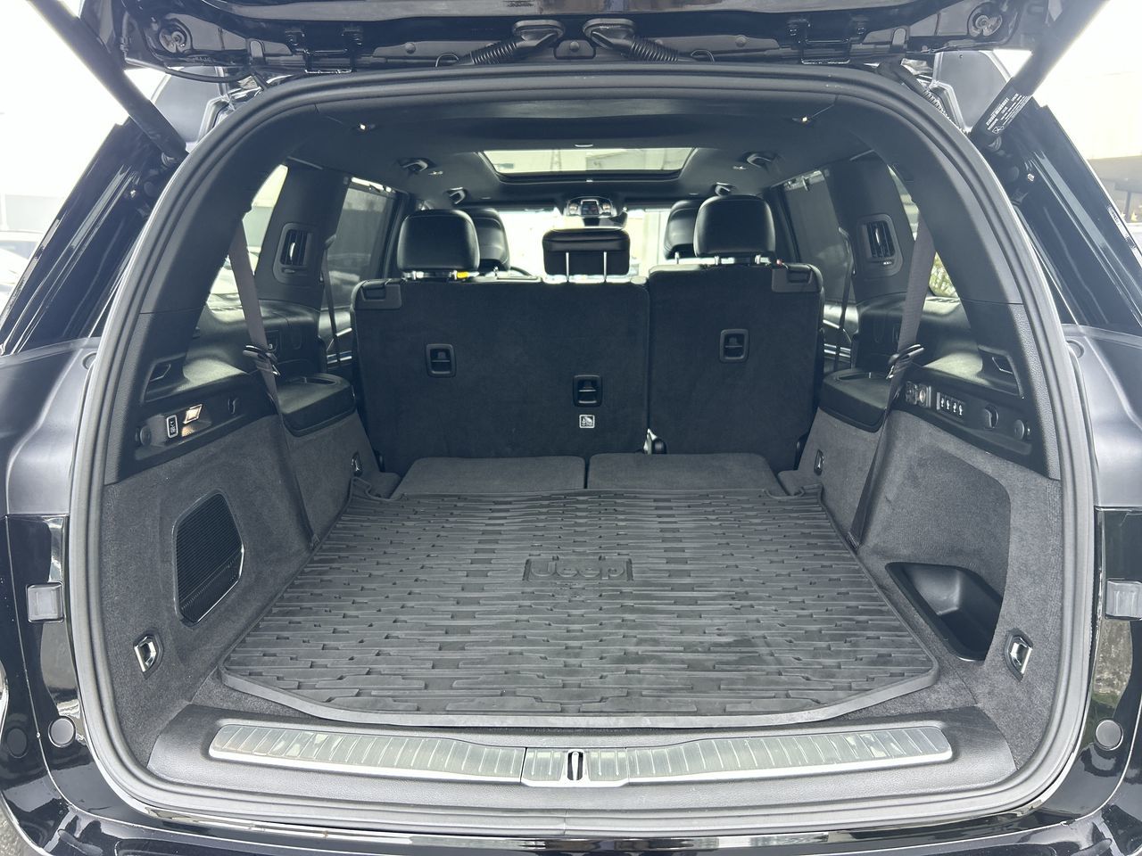 2022 Jeep Grand Cherokee