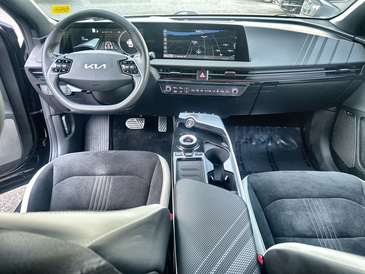 2023  Ev6