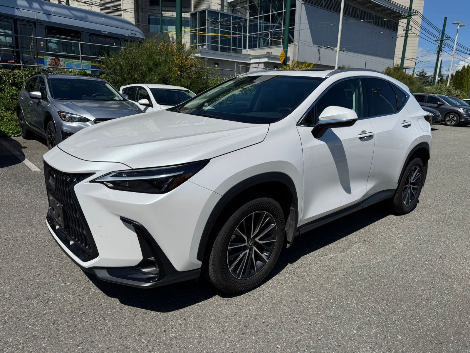 2022 Lexus NXh