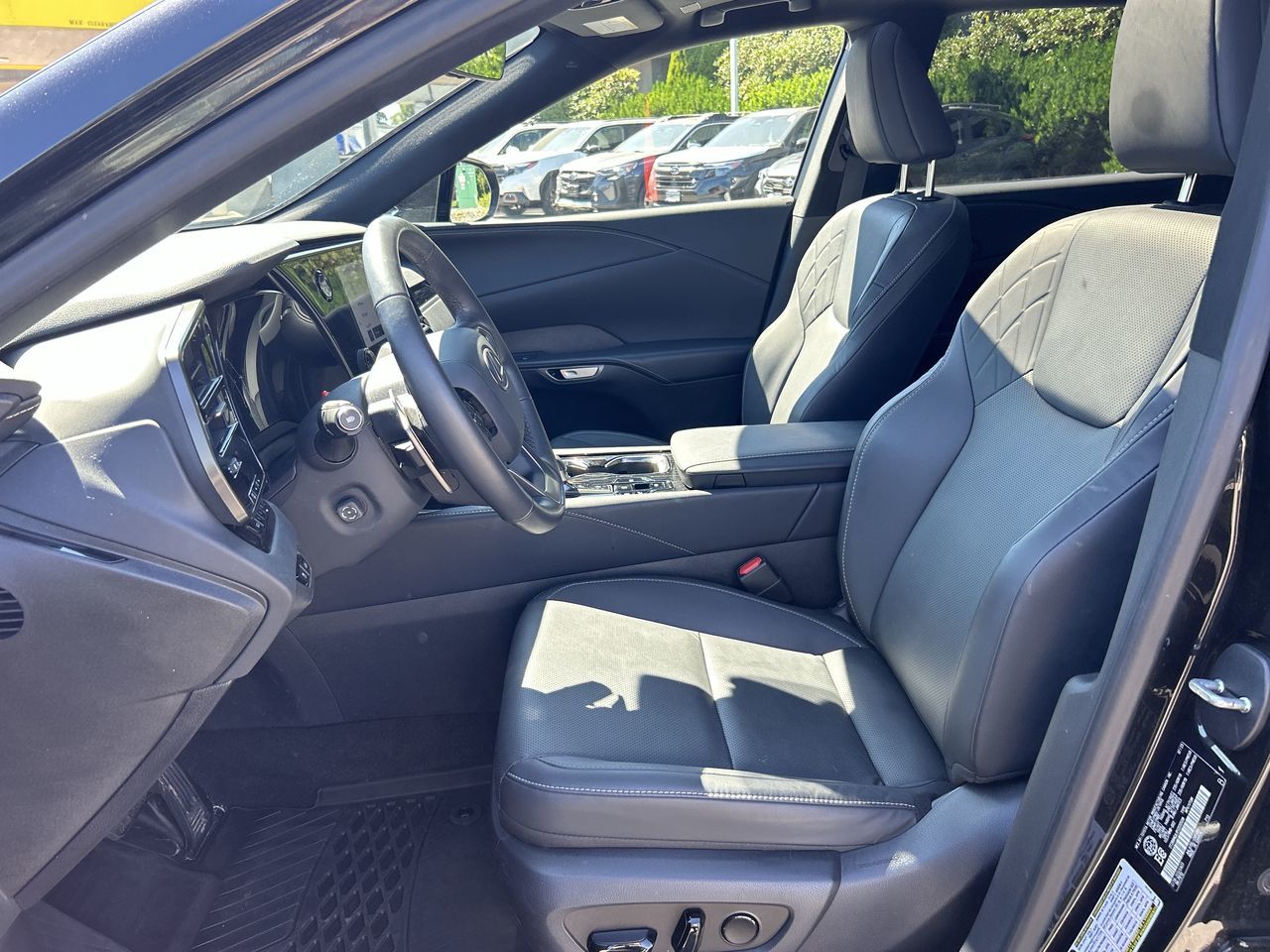 Lexus RXH  2023 à Vancouver, Colombie-Britannique