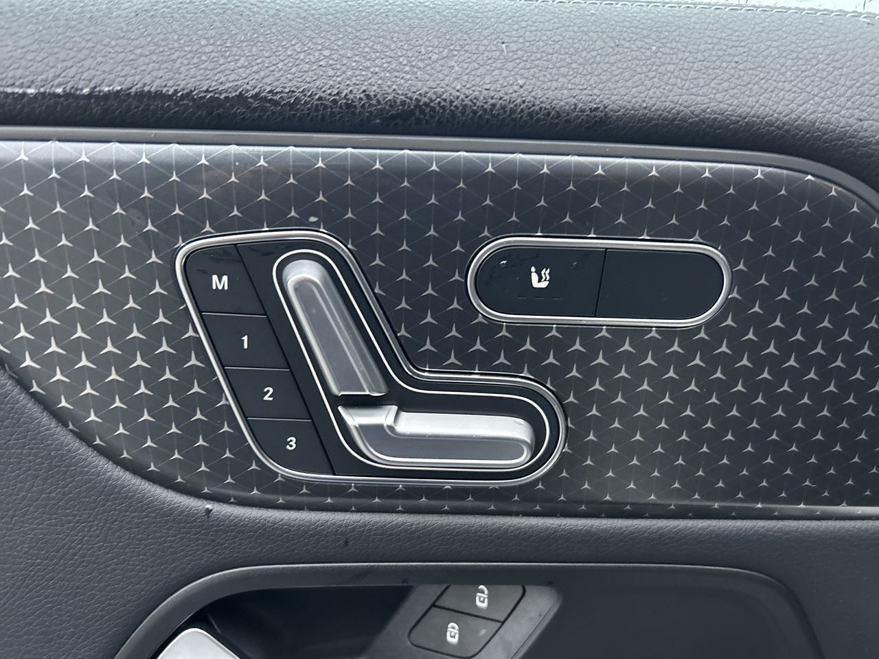 2025 Mercedes-Benz GLA250