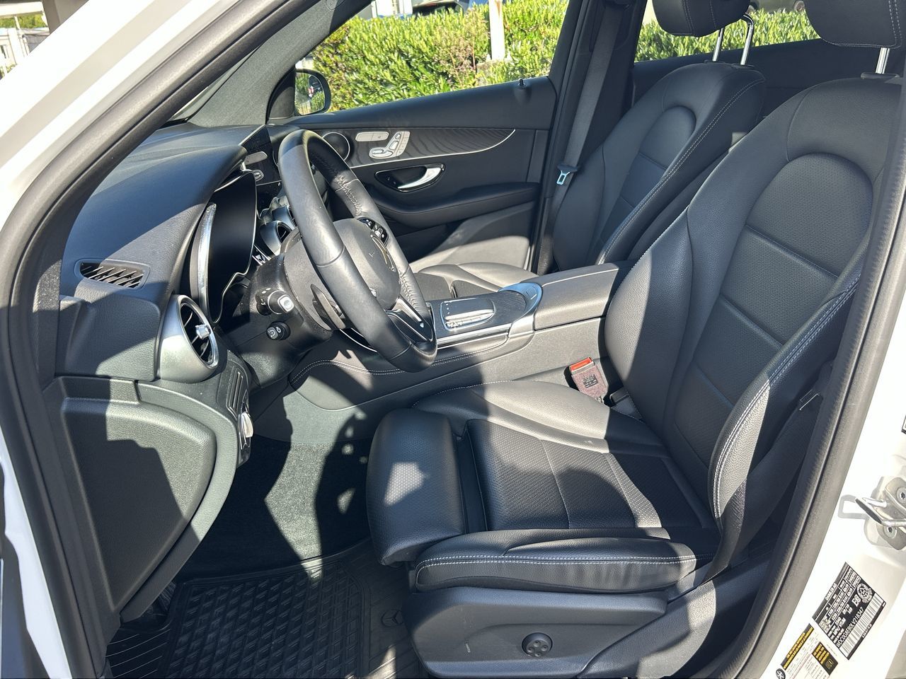 2020 Mercedes-Benz GLC300 in Vancouver, British Columbia