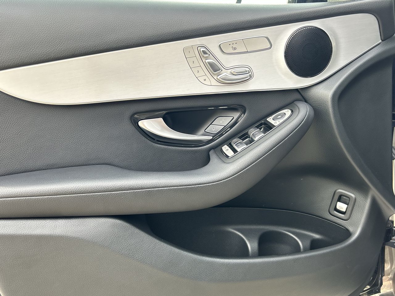 2021 Mercedes-Benz GLC300 in Vancouver, British Columbia