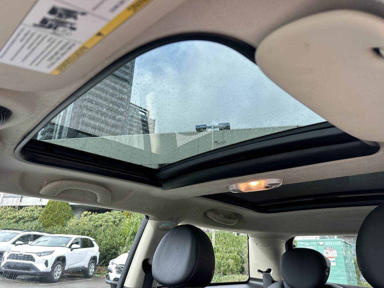 MINI COOPER Classic  2012 à Vancouver, Colombie-Britannique