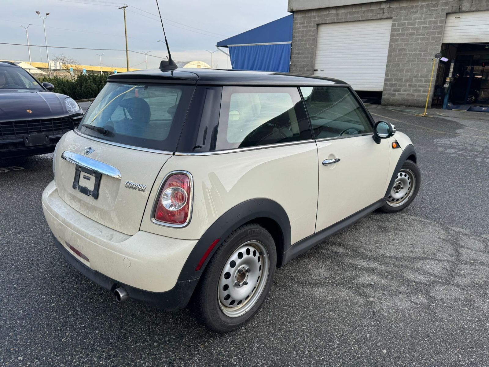 2012  COOPER Classic