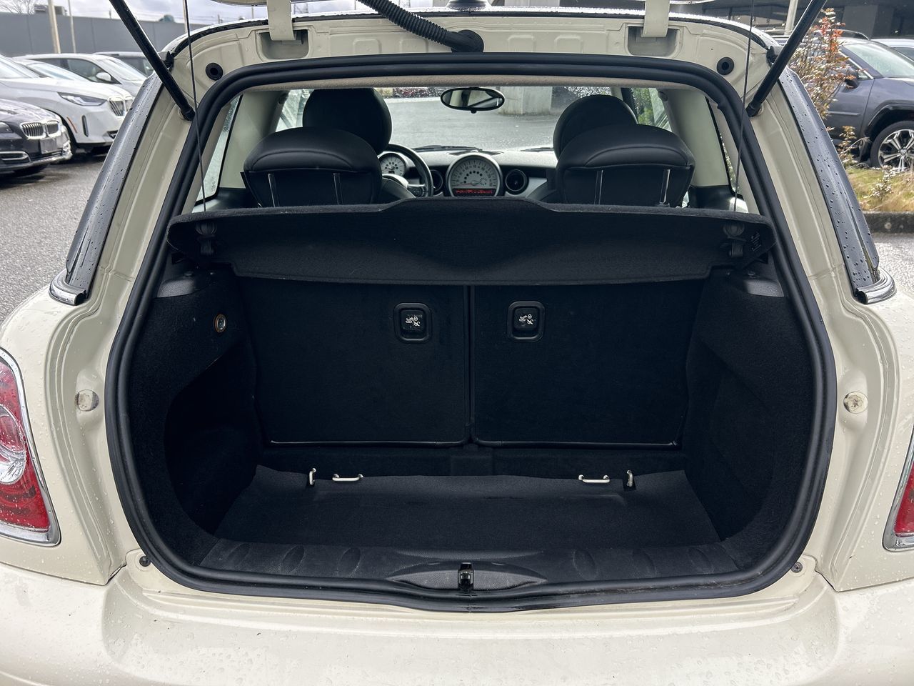 MINI COOPER Classic  2012 à Vancouver, Colombie-Britannique