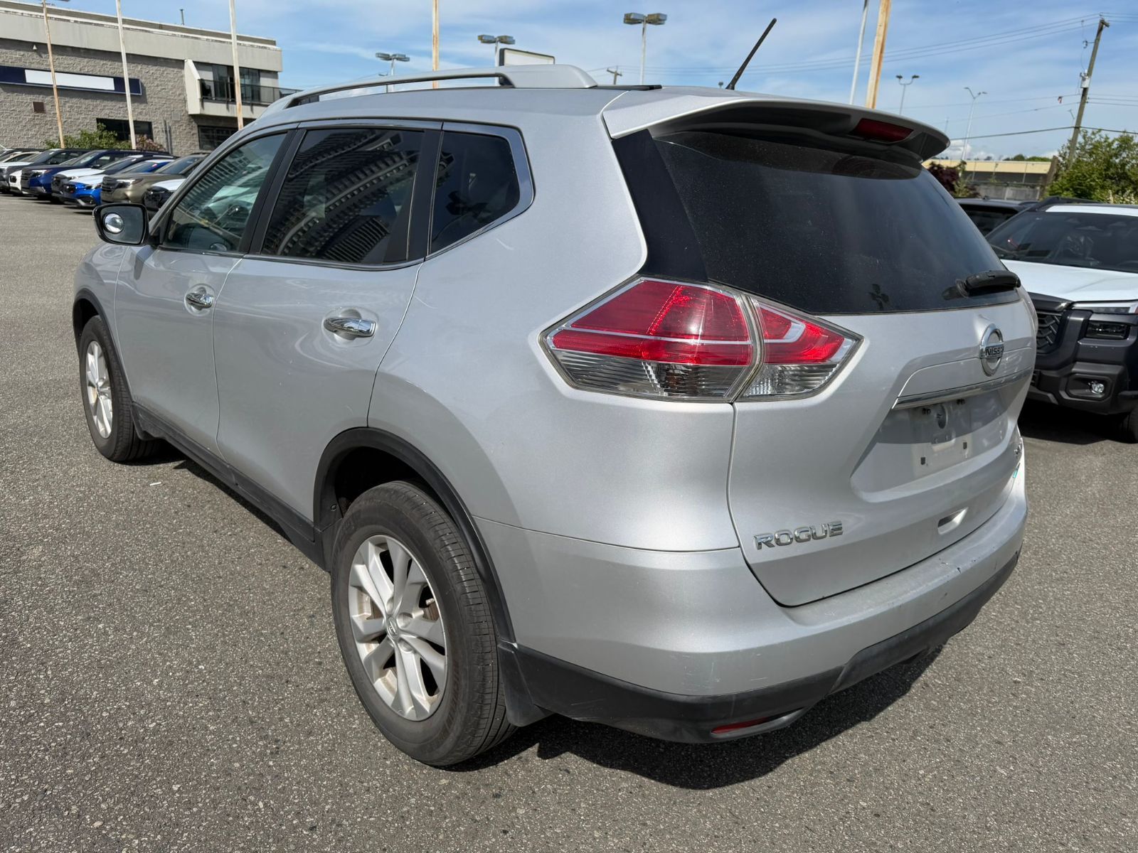 2014  Rogue