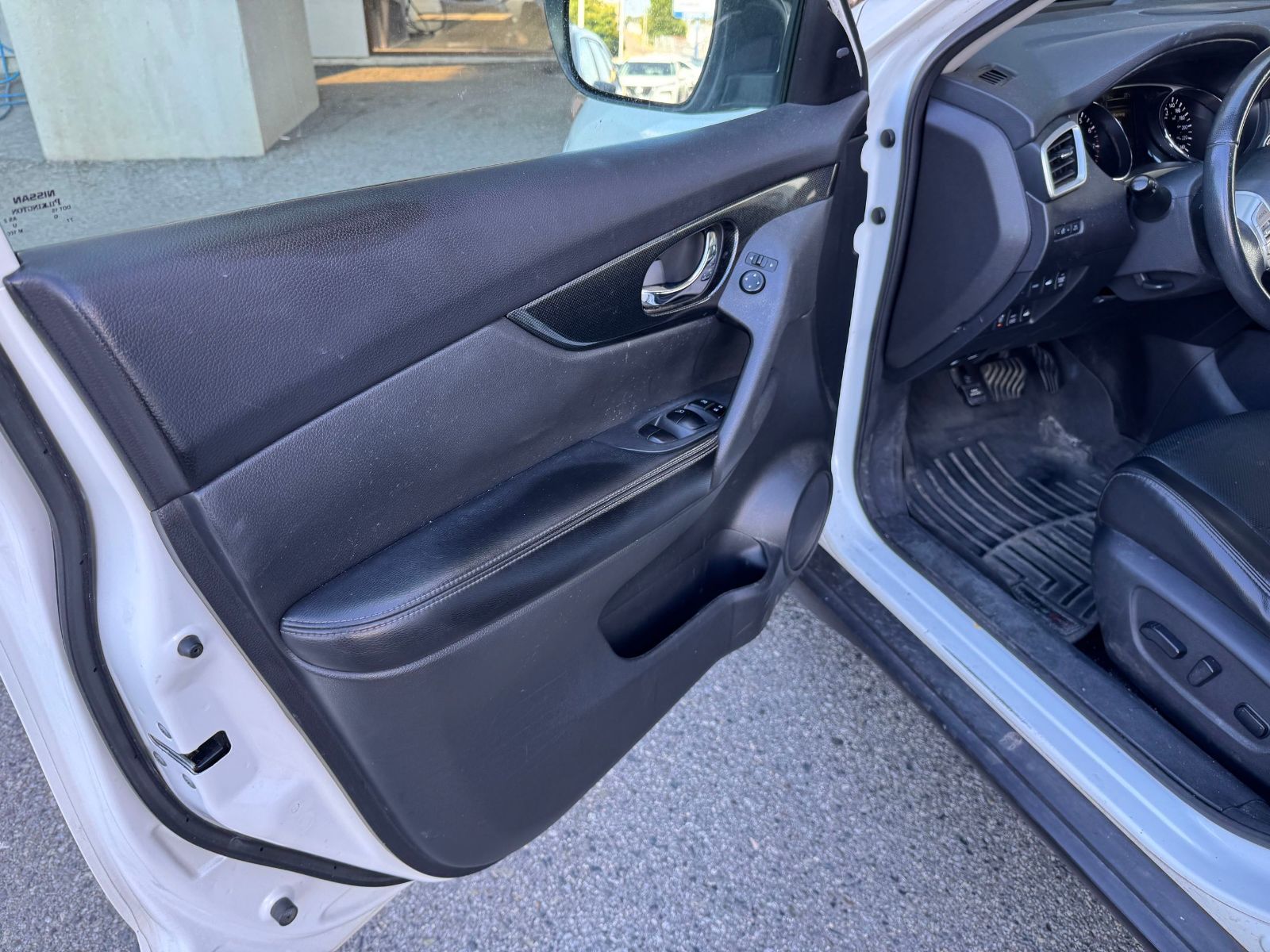 2016 Nissan Rogue in Vancouver, British Columbia