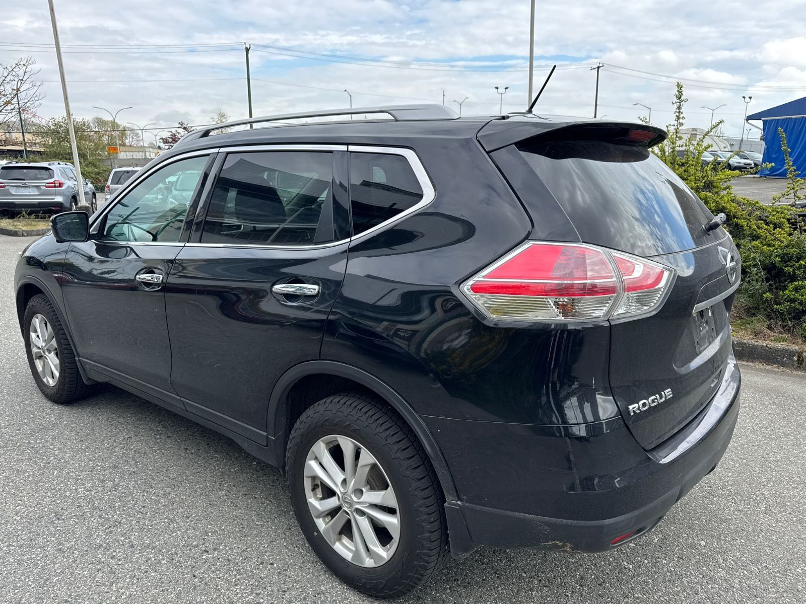 2016  Rogue