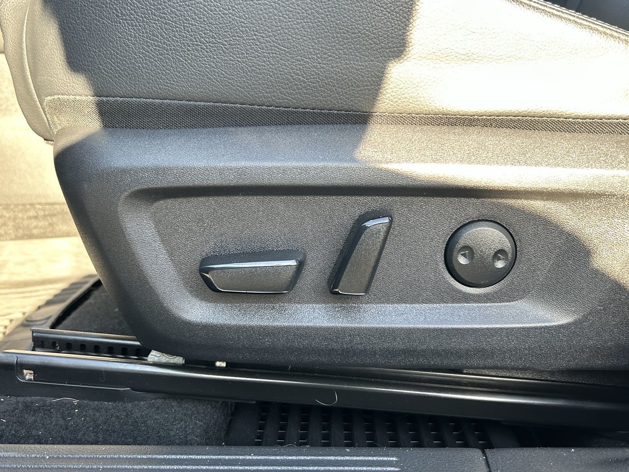 2023 Nissan Rogue in Vancouver, British Columbia