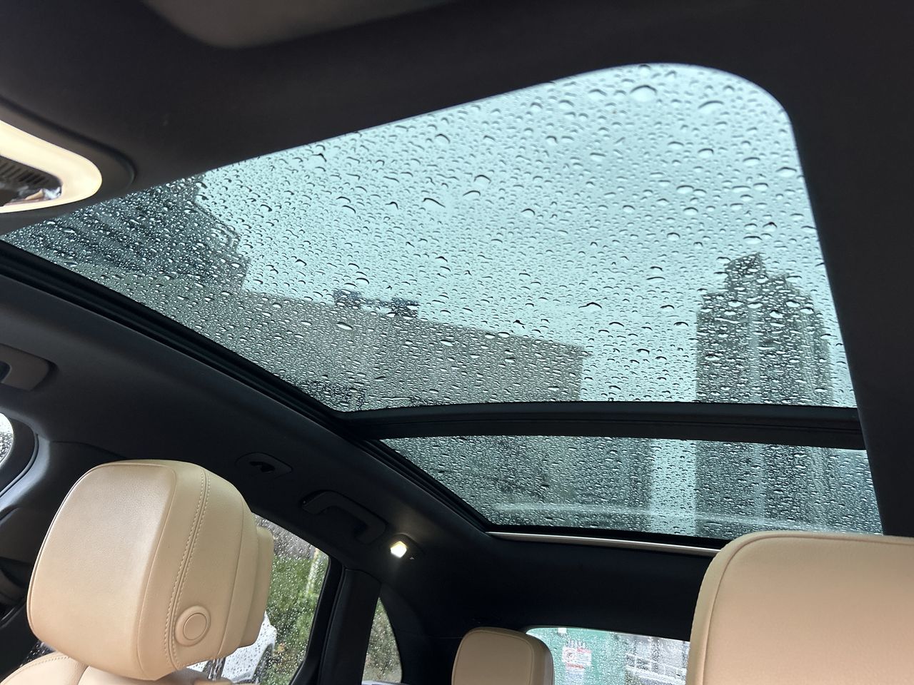 Porsche Macan  2017 à Vancouver, Colombie-Britannique