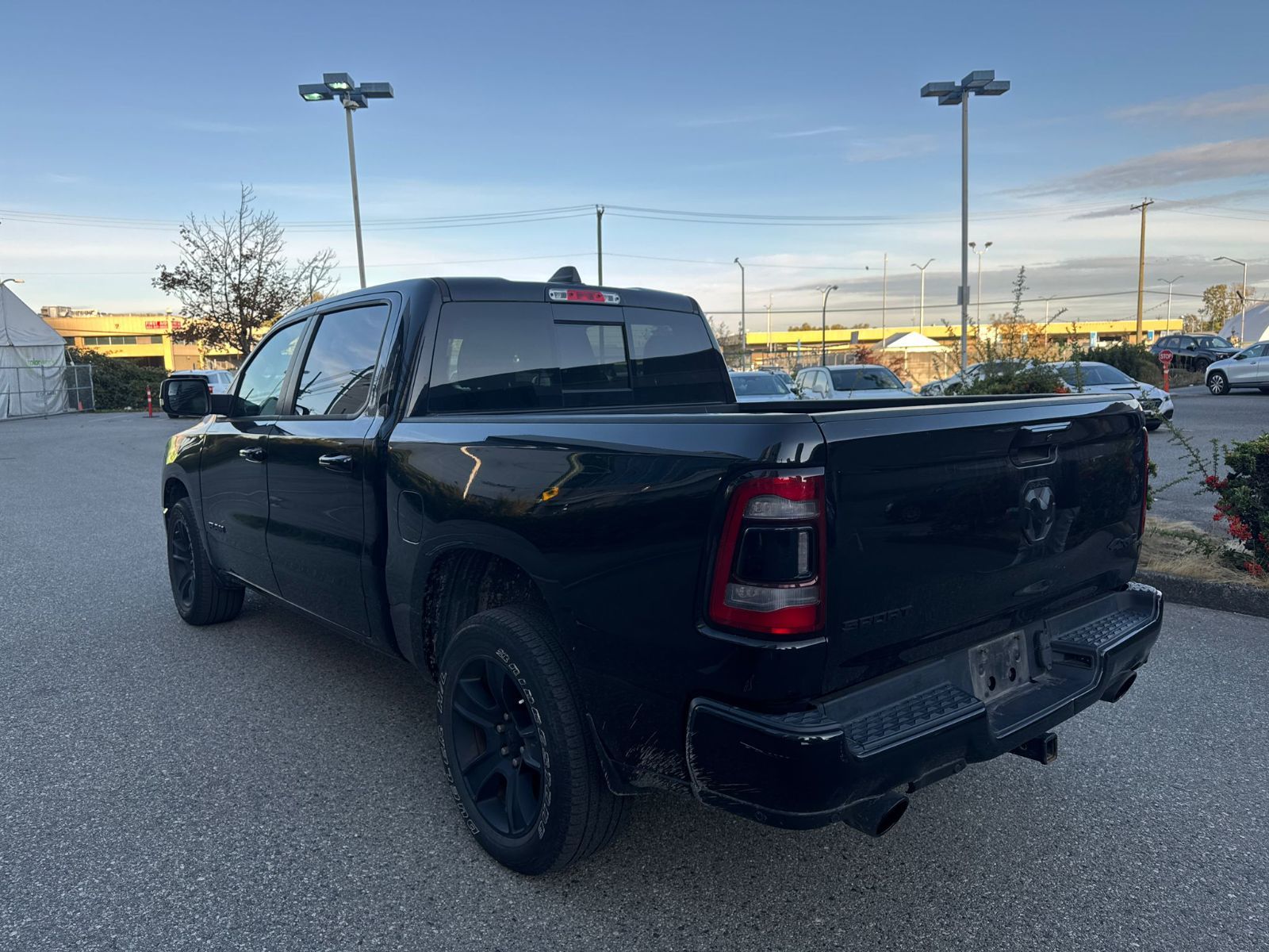 2019 Ram RAM 1500 Crew Cab 4x4 (dt)