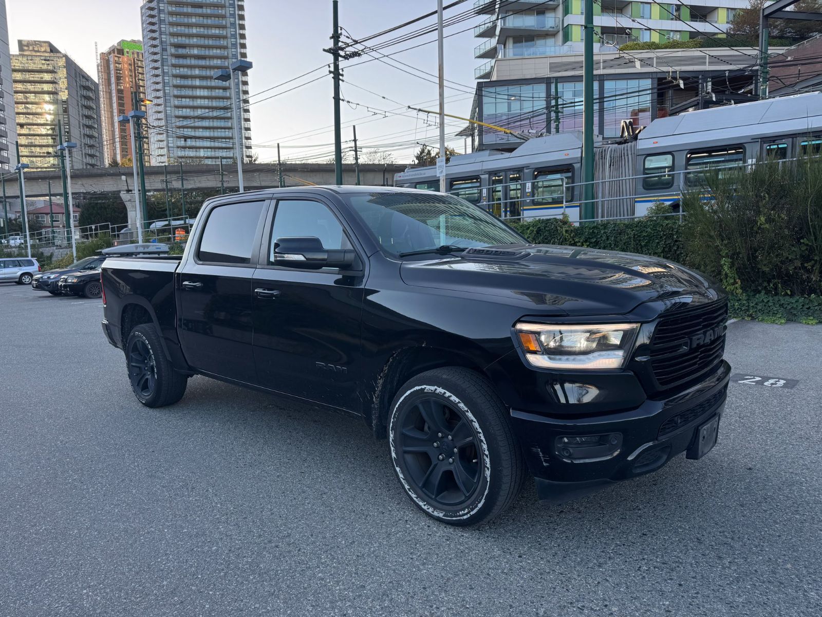 2019 Ram RAM 1500 Crew Cab 4x4 (dt)
