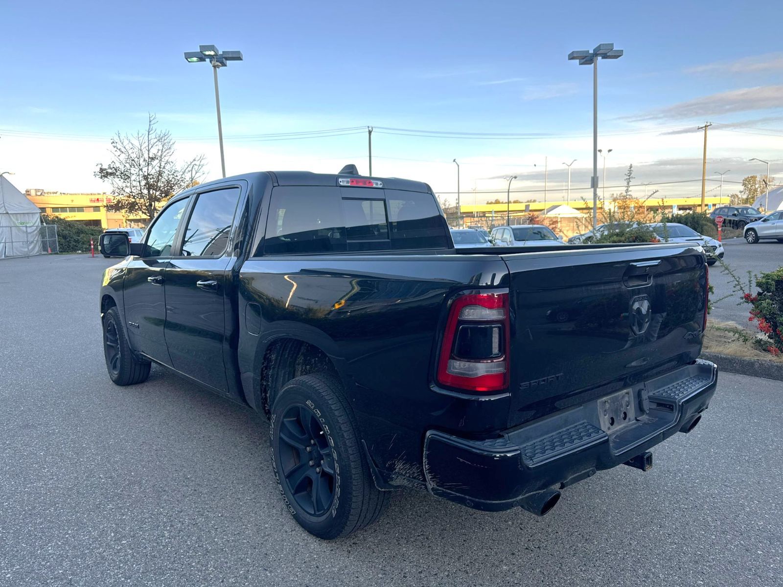 2019 Ram RAM 1500 Crew Cab 4x4 (dt)