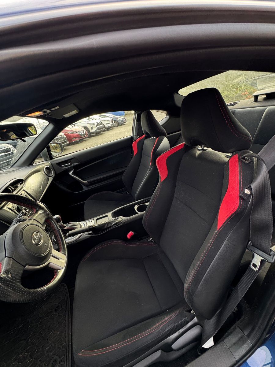 Scion FR-S  2013 à Vancouver, Colombie-Britannique