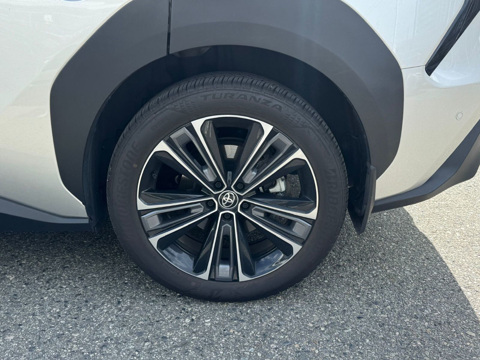 2023 Toyota bZ4X