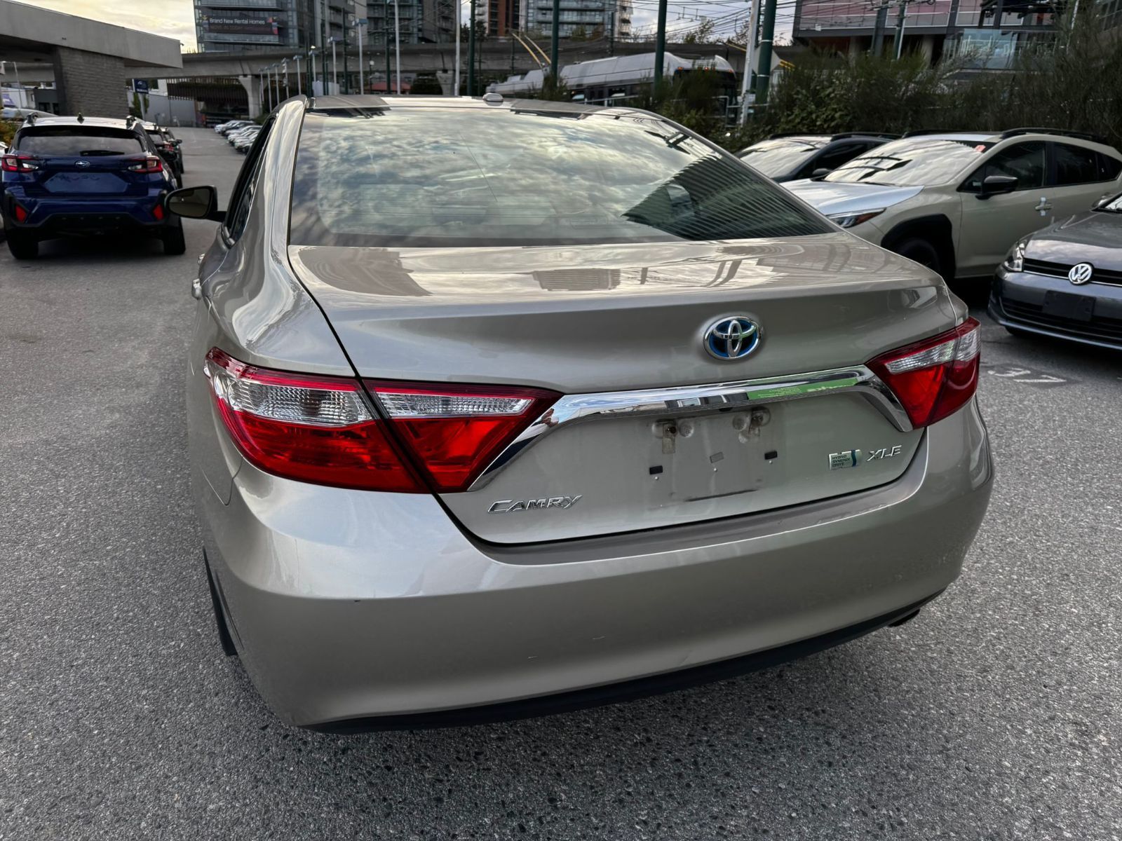2016 Toyota Camry Hybrid