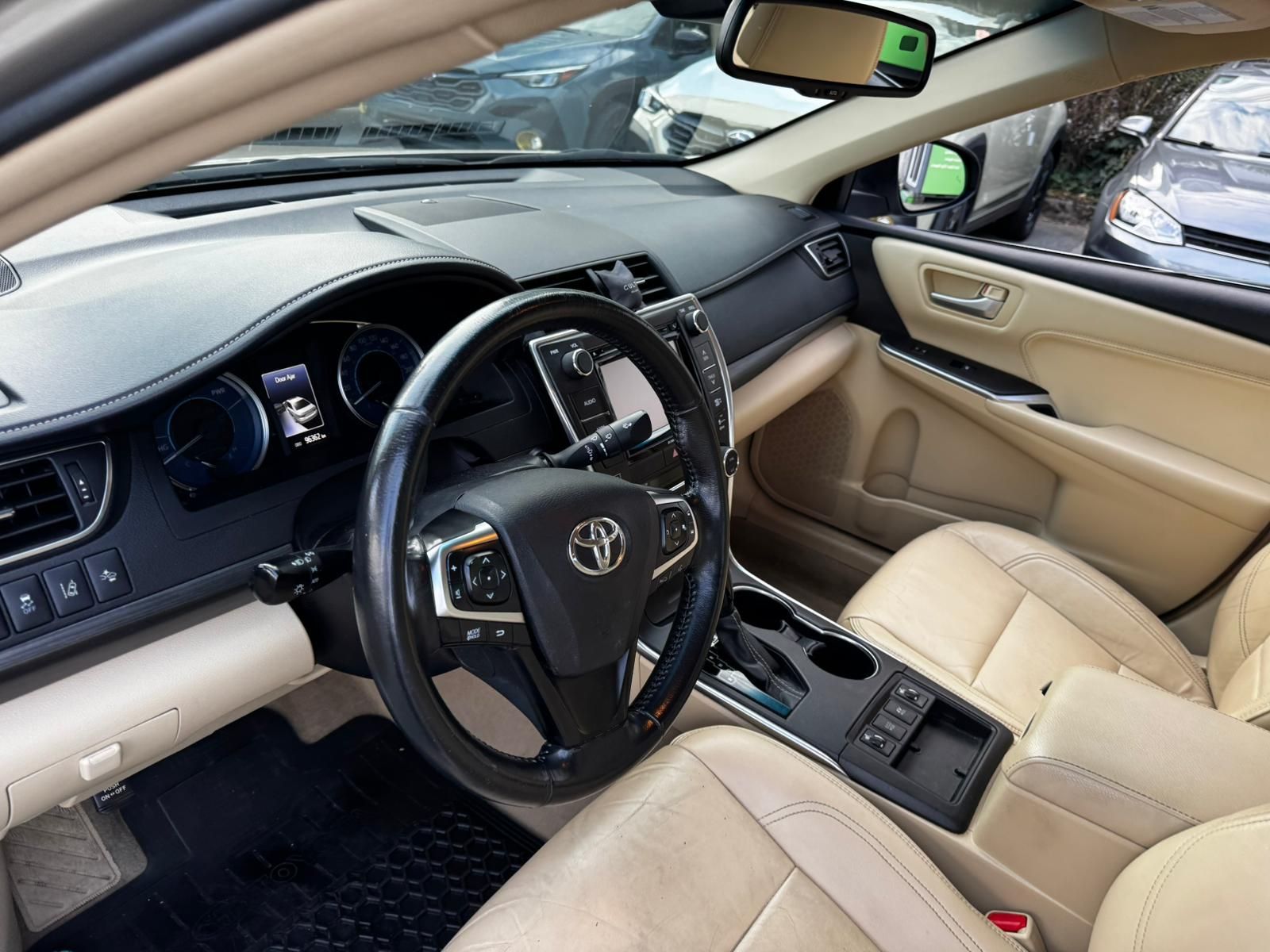 2016 Toyota Camry Hybrid