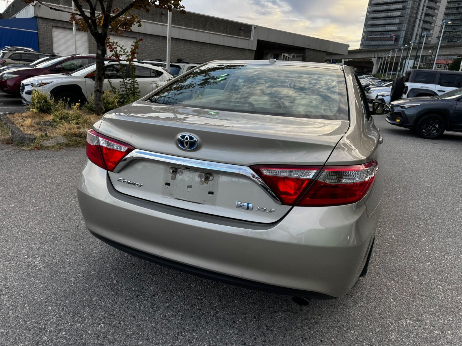 2016 Toyota Camry Hybrid