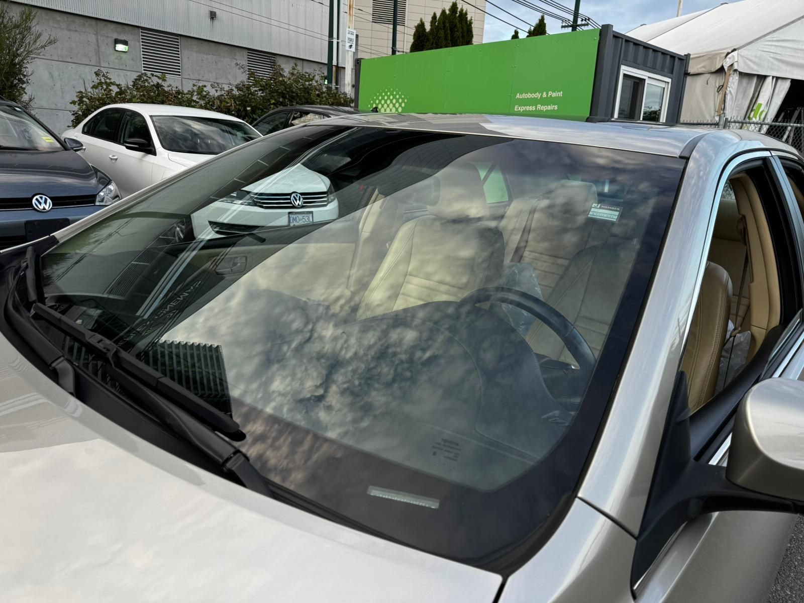 2016 Toyota Camry Hybrid