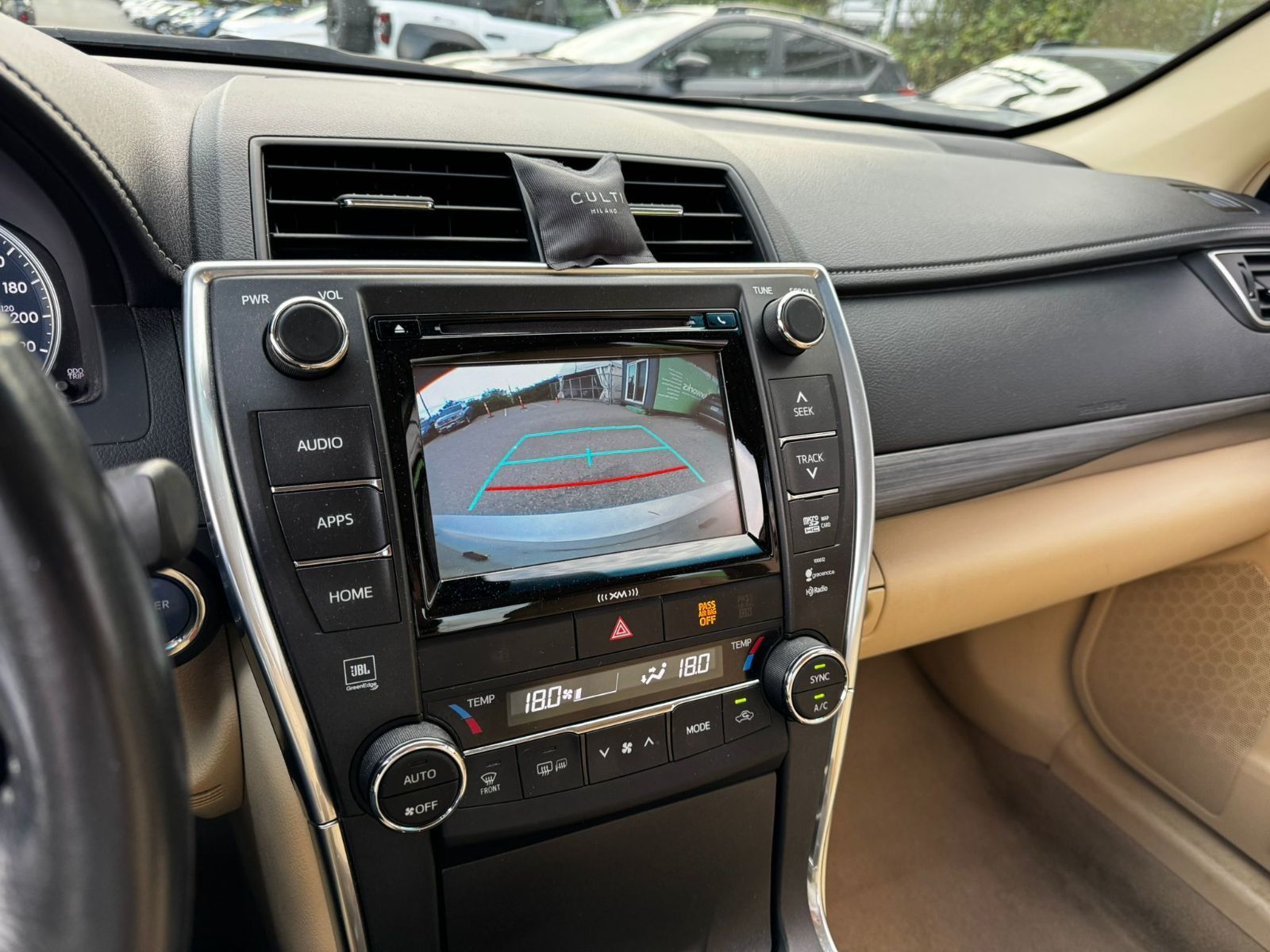 2016 Toyota Camry Hybrid