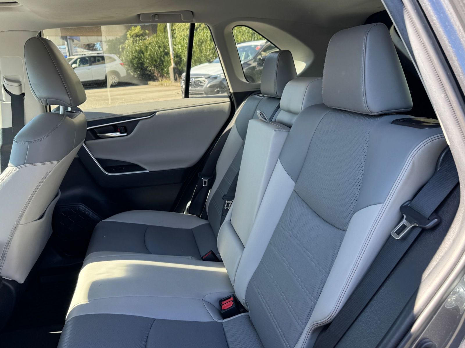 Toyota RAV4 Hybrid  2021 à Vancouver, Colombie-Britannique