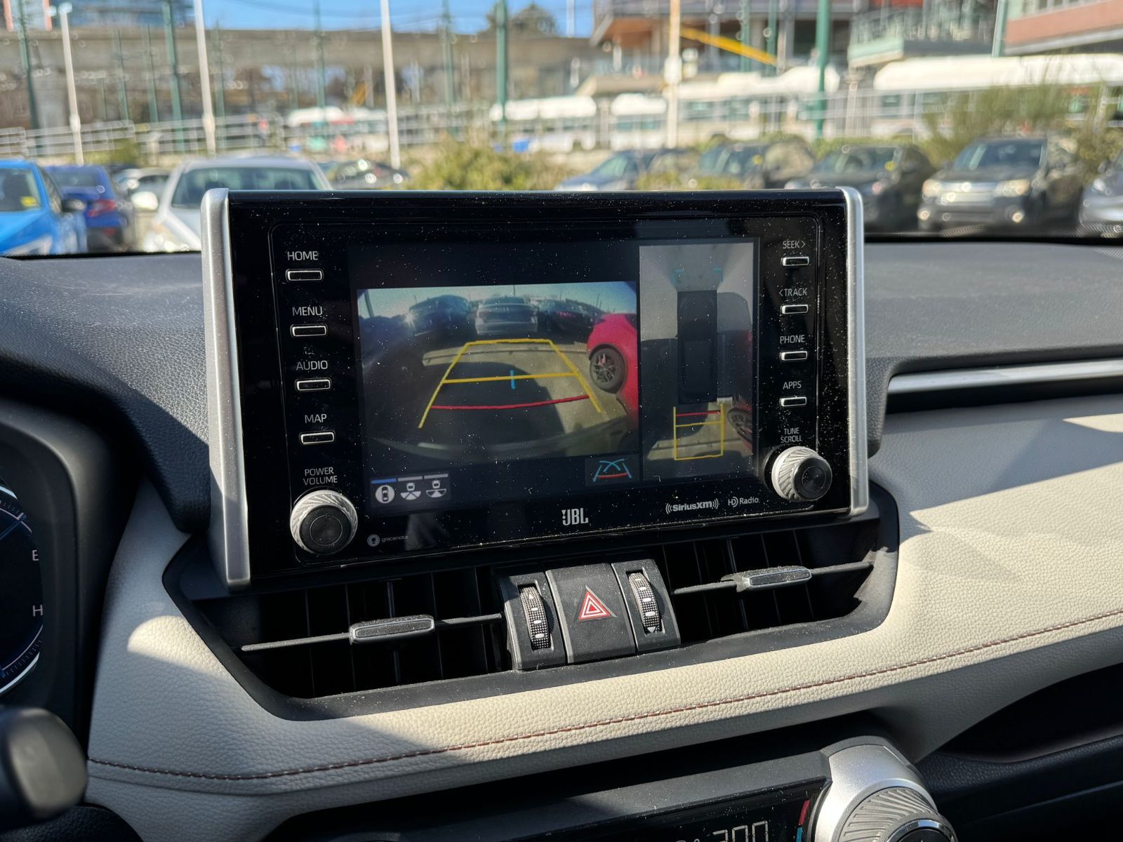 Toyota RAV4 Hybrid  2021 à Vancouver, Colombie-Britannique