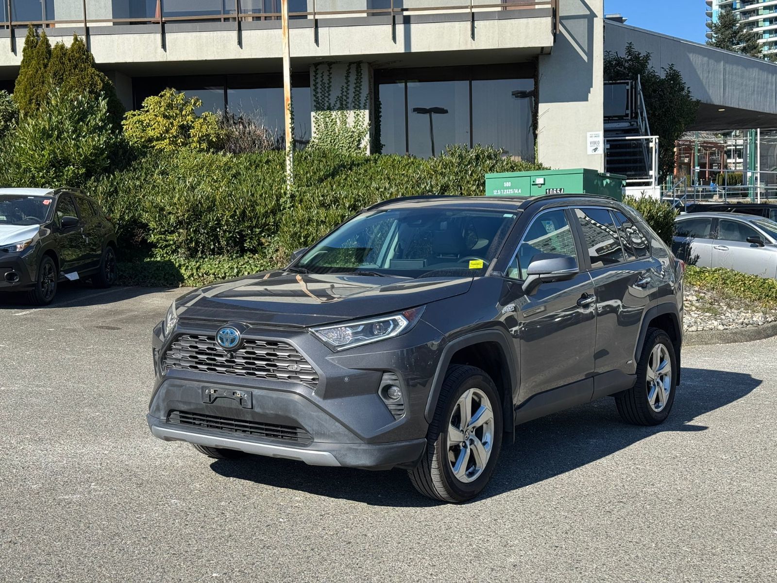 Toyota RAV4 Hybrid  2021 à Vancouver, Colombie-Britannique