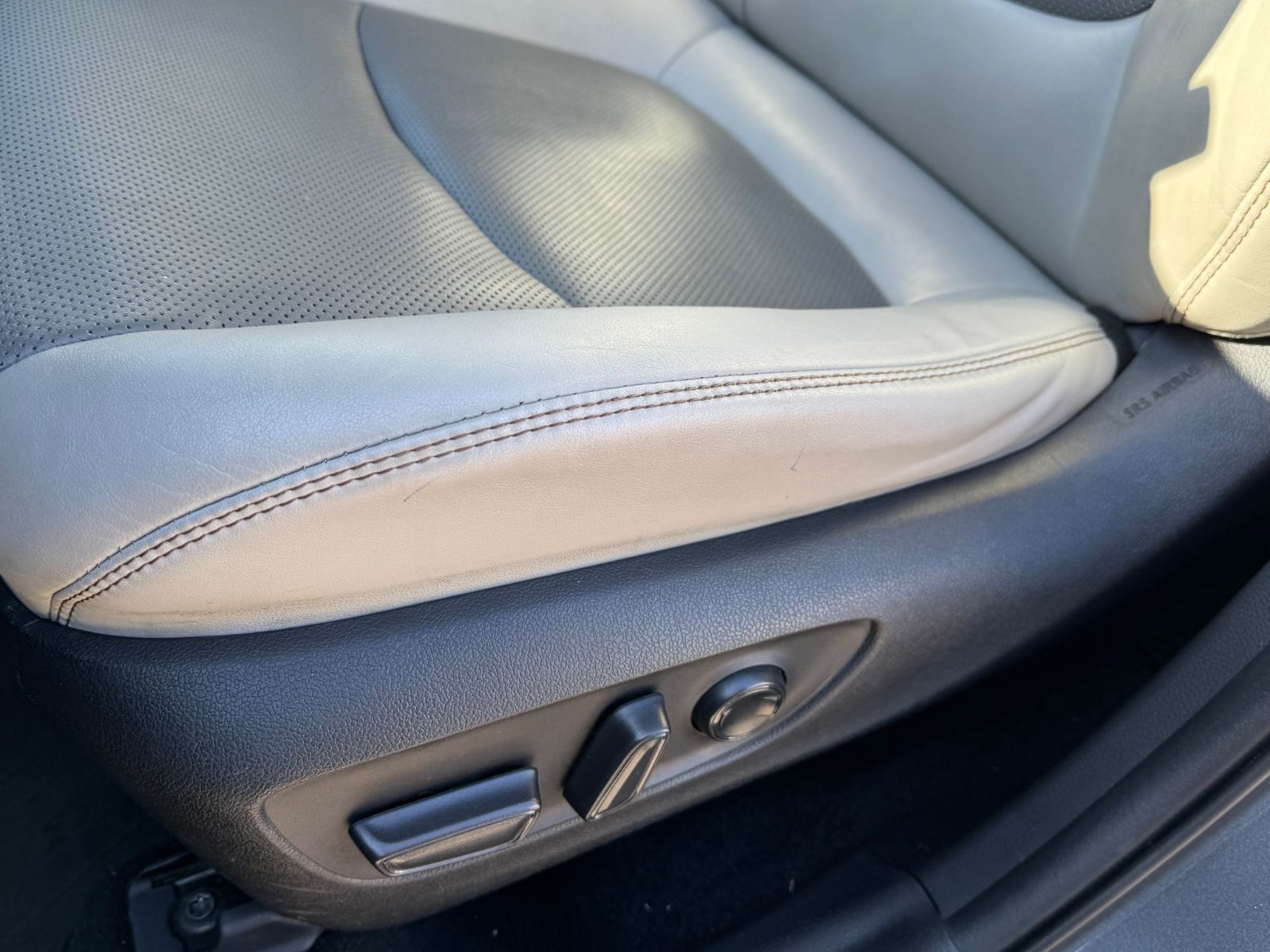 Toyota RAV4 Hybrid  2021 à Vancouver, Colombie-Britannique