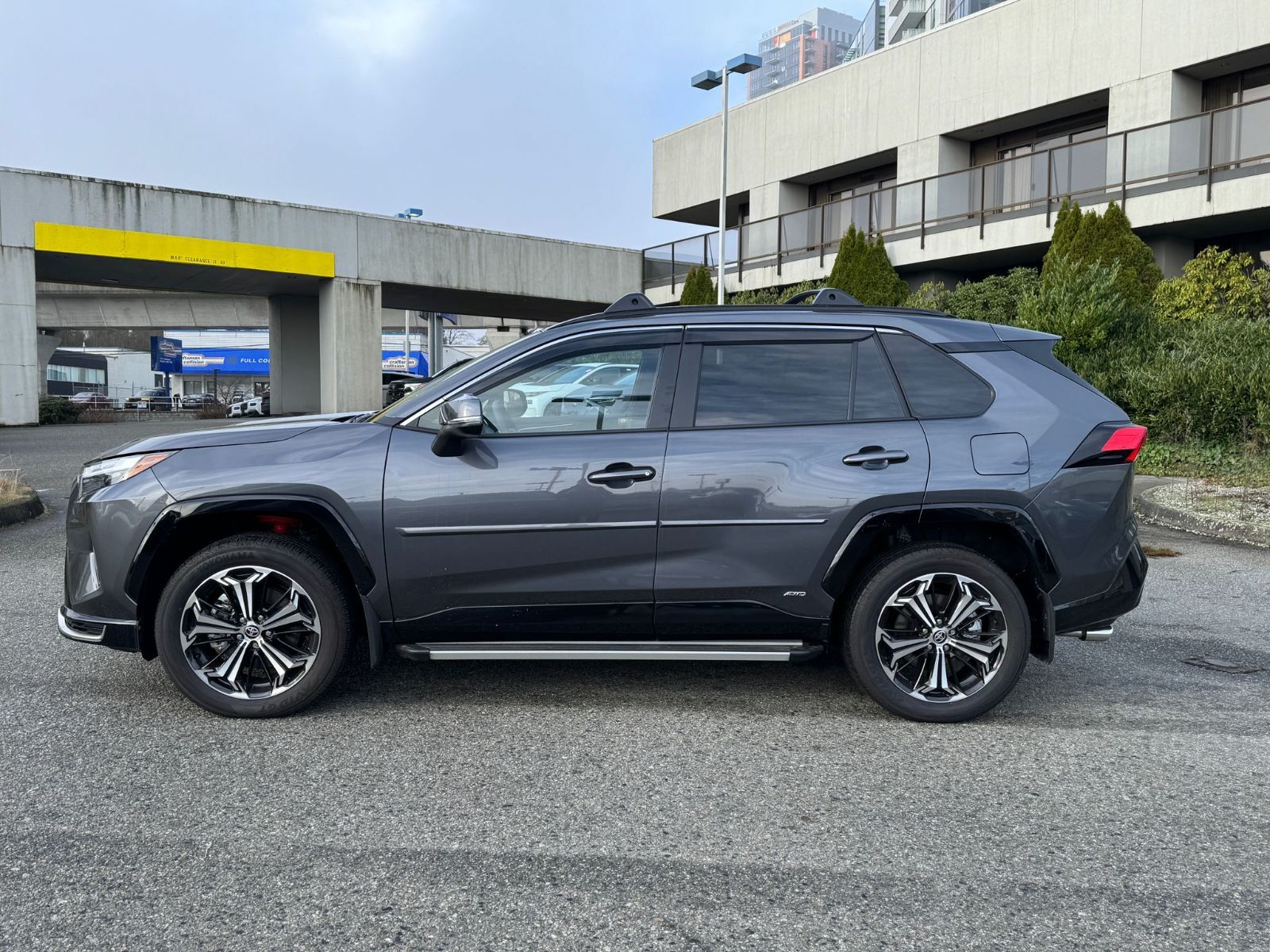 2025  RAV4 Plug-in Hybrid
