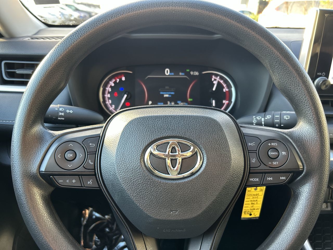 Toyota RAV4  2024 à Vancouver, Colombie-Britannique