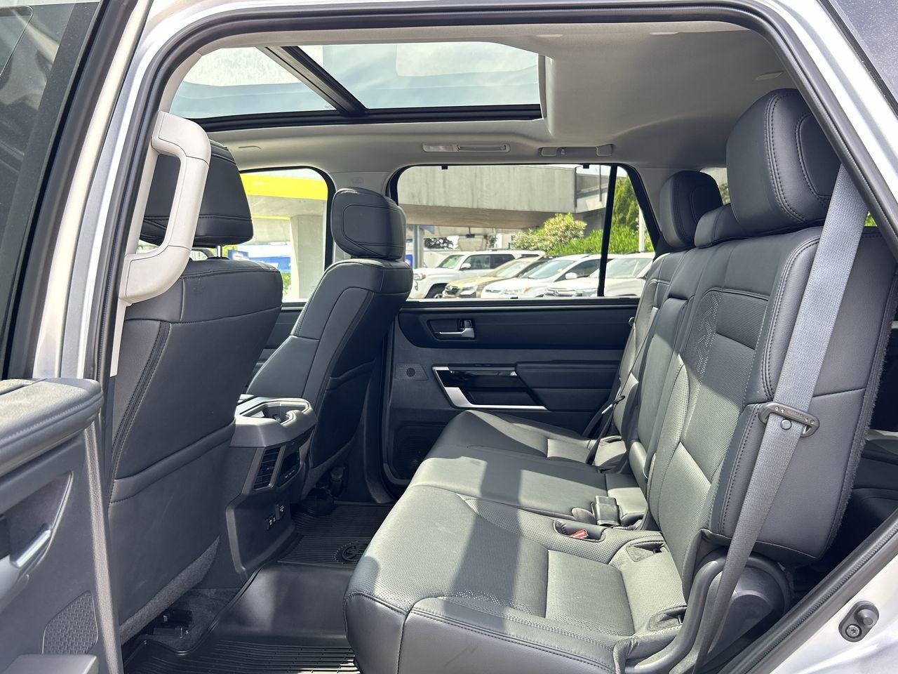 Toyota Sequoia Hybrid  2024 à Vancouver, Colombie-Britannique