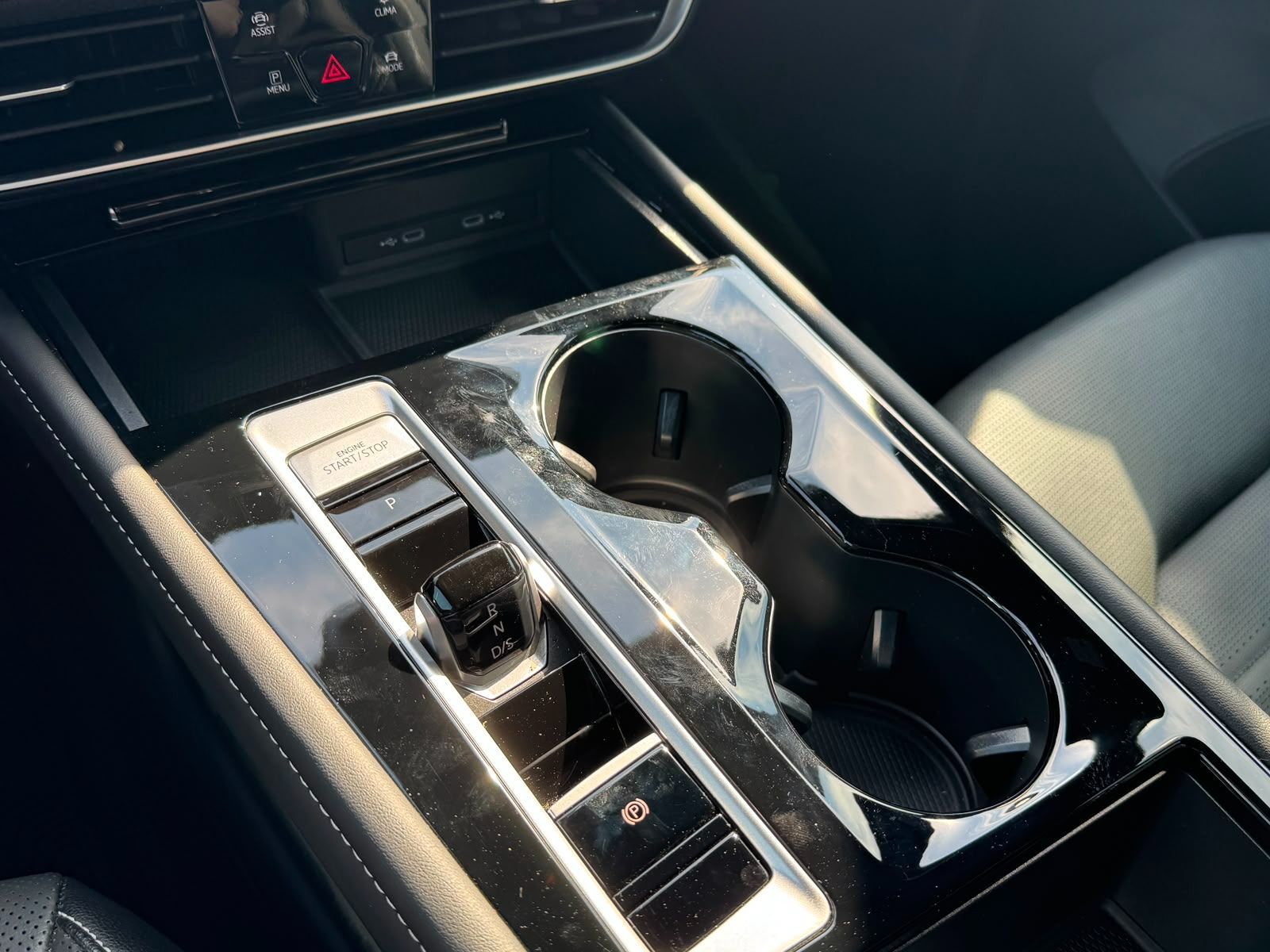 2024 Volkswagen Atlas Cross Sport