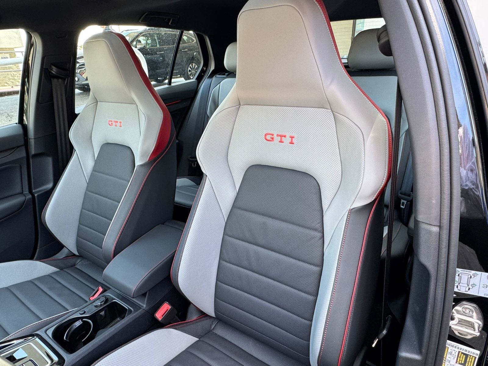 Volkswagen Golf GTI  2024 à Vancouver, Colombie-Britannique